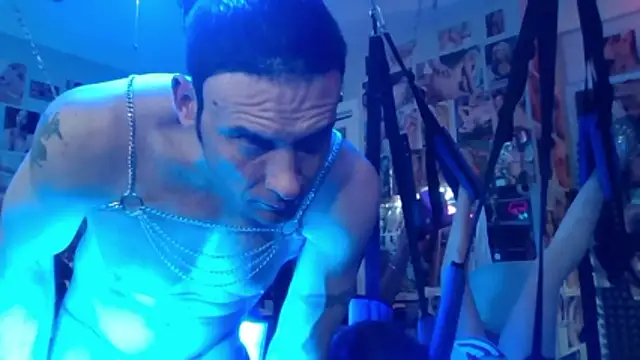 Snapshot of luvs2cumm69 chatting on February 10, 2026, 7:29 am luvs2cumm69 online show from February 10, 2026, 7:29 am