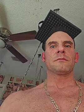 Snapshot of luvs2cumm69 chatting on February 24, 2026, 3:35 pm luvs2cumm69 online show from February 24, 2026, 3:35 pm