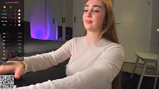 celestialanggel online show from November 3, 2025, 7:28 pm