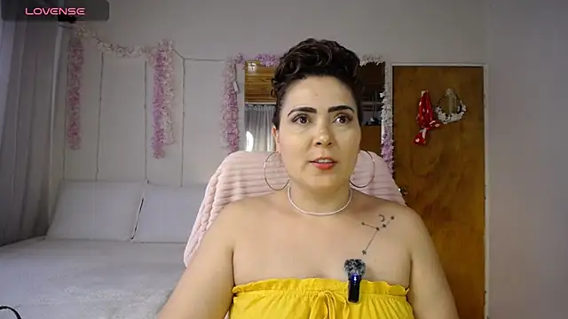 Snapshot of Sahory__ chatting on September 23, 2025, 7:54 pm Sahory online show from September 23, 2025, 7:54 pm