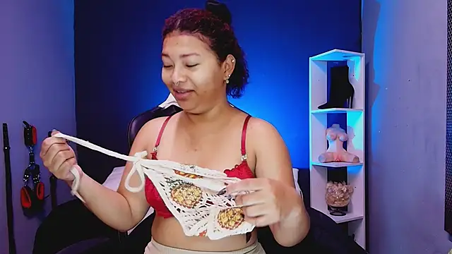 Snapshot of JadaRoberts chatting on November 6, 2025, 12:20 pm JadaRoberts online show from November 6, 2025, 12:20 pm