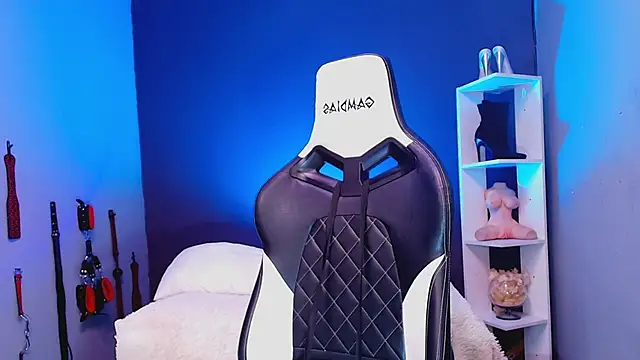 Snapshot of JadaRoberts chatting on December 5, 2025, 12:37 pm JadaRoberts online show from December 5, 2025, 12:37 pm