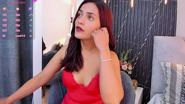 Snapshot of katrina_kaif_x chatting on October 9, 2025, 7:14 pm katrina kaif x online show from October 9, 2025, 7:14 pm