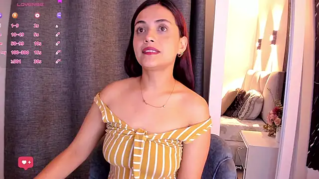 Snapshot of katrina_kaif_x chatting on October 10, 2025, 7:15 pm katrina kaif x online show from October 10, 2025, 7:15 pm