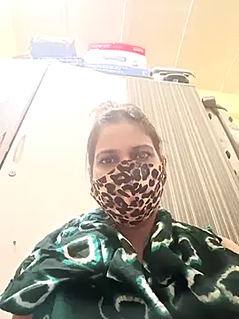 Snapshot of indianliza chatting on October 12, 2025, 6:42 pm indianliza online show from October 12, 2025, 6:42 pm