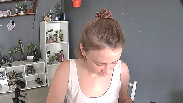 Snapshot of stupid_babybird chatting on February 25, 2025, 4:35 pm stupid babybird online show from February 25, 2025, 4:35 pm