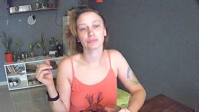 Snapshot of stupid_babybird chatting on February 28, 2025, 3:04 pm stupid babybird online show from February 28, 2025, 3:04 pm