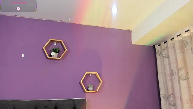 lanna bx online show from December 21, 2025, 5:36 pm