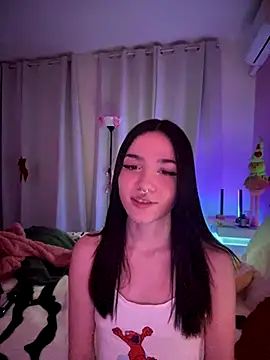 Snapshot of ShannonShanny chatting on December 17, 2025, 8:14 pm ShannonShanny online show from December 17, 2025, 8:14 pm