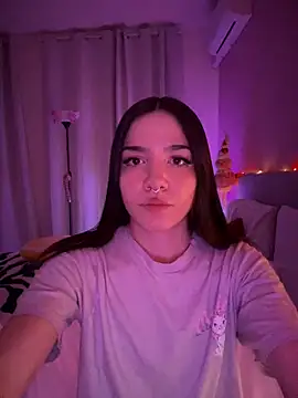 Snapshot of ShannonShanny chatting on December 20, 2025, 9:17 pm ShannonShanny online show from December 20, 2025, 9:17 pm