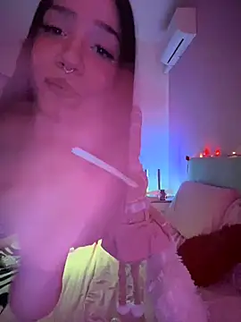 Snapshot of ShannonShanny chatting on December 1, 2025, 7:26 pm ShannonShanny online show from December 1, 2025, 7:26 pm