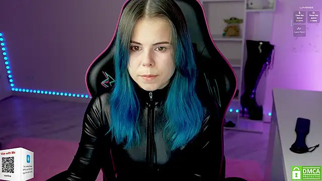 Snapshot of Latex_Kitty chatting on November 24, 2025, 3:01 pm Latex Kitty online show from November 24, 2025, 3:01 pm