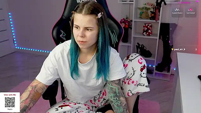 Latex Kitty online show from February 16, 2026, 2:59 pm