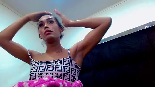 CoralineSweett online show from September 13, 2025, 7:03 pm