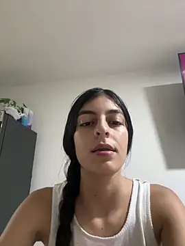 Snapshot of cristel_17 chatting on January 17, 2026, 10:57 pm cristel 17 online show from January 17, 2026, 10:57 pm