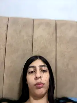 cristel 17 online show from November 22, 2025, 7:02 pm