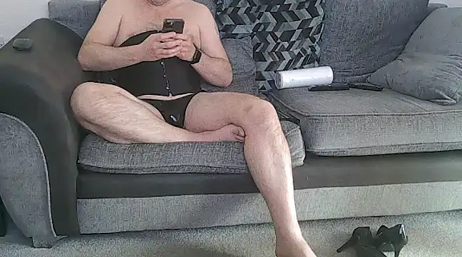 Safaslave online show from March 17, 2025, 9:22 am