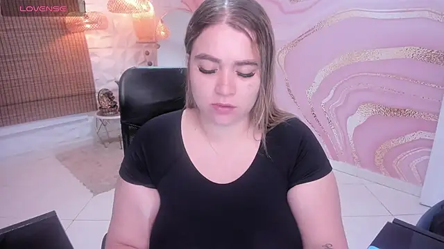 meliboobs  online show from October 25, 2025, 3:38 am
