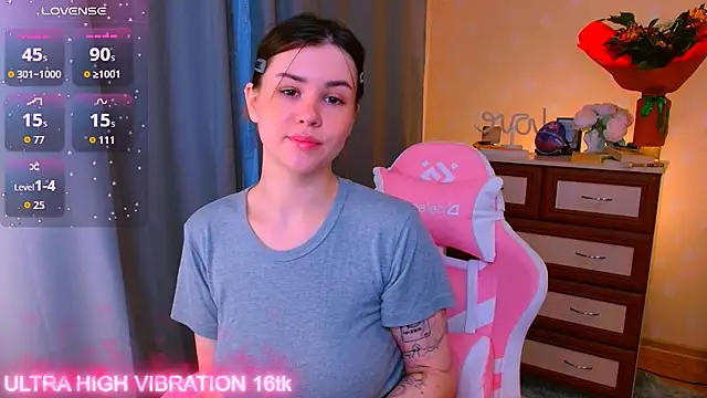 cutie mili online show from October 2, 2025, 8:07 am