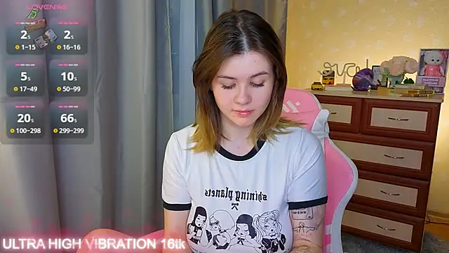 cutie mili online show from November 18, 2025, 8:06 am