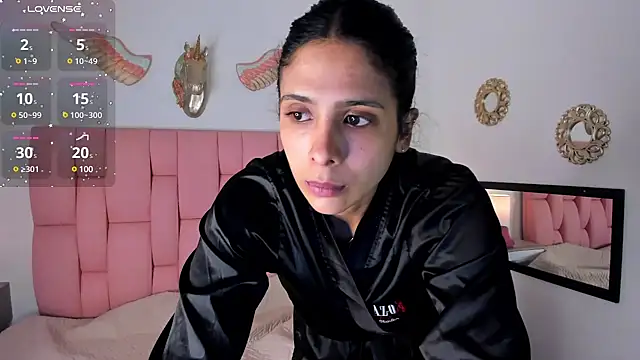 Snapshot of VeronikaOlsen chatting on March 20, 2025, 12:43 pm VeronikaOlsen online show from March 20, 2025, 12:43 pm