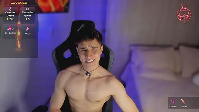 Snapshot of thomklein chatting on February 13, 2026, 7:36 pm thomklein online show from February 13, 2026, 7:36 pm