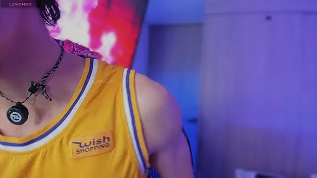 thomklein online show from November 21, 2025, 9:19 am