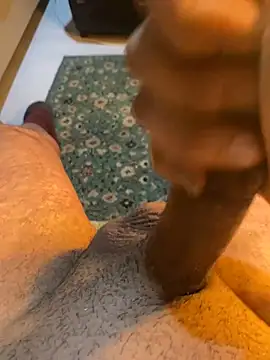 azginnn35 online show from March 4, 2026, 1:35 am