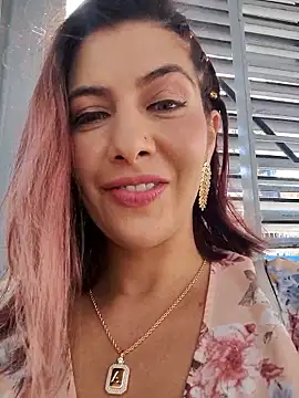 scarlett moore online show from November 8, 2025, 2:20 pm