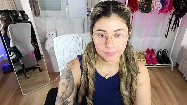 Tawny cox online show from February 10, 2026, 9:19 am