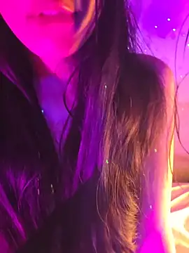 aloneathome online show from December 18, 2025, 8:52 am