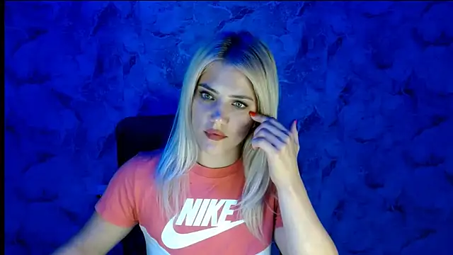 Snapshot of nika_gold1 chatting on September 9, 2025, 4:27 pm nika gold1 online show from September 9, 2025, 4:27 pm