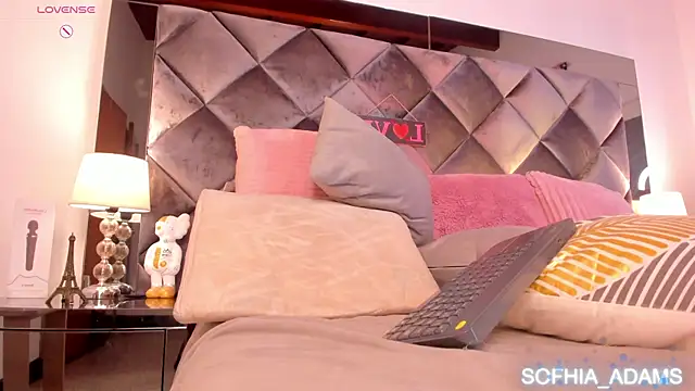 Snapshot of sofhiaa_adaams chatting on March 15, 2025, 8:37 am sofhiaa adaams online show from March 15, 2025, 8:37 am