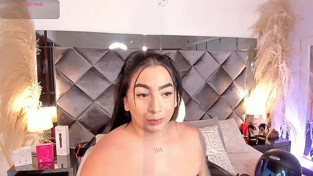 Snapshot of sofhiaa_adaams chatting on November 1, 2025, 11:09 pm sofhiaa adaams online show from November 1, 2025, 11:09 pm