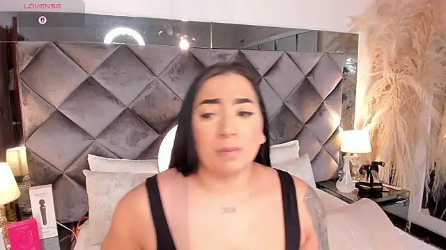 Snapshot of sofhiaa_adaams chatting on November 18, 2025, 9:29 pm sofhiaa adaams online show from November 18, 2025, 9:29 pm