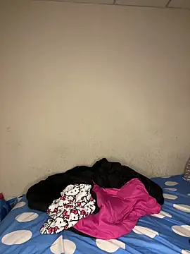 Snapshot of violetta-brown1 chatting on September 22, 2025, 1:33 am violetta-brown1 online show from September 22, 2025, 1:33 am