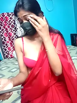 Snapshot of Triha_18 chatting on October 2, 2025, 6:44 pm Triha 18 online show from October 2, 2025, 6:44 pm