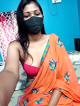 Snapshot of Triha_18 chatting on October 12, 2025, 10:05 am Triha 18 online show from October 12, 2025, 10:05 am