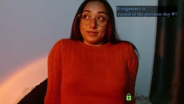 Snapshot of Hot_Candy_ chatting on September 28, 2025, 3:46 am Hot Candy online show from September 28, 2025, 3:46 am
