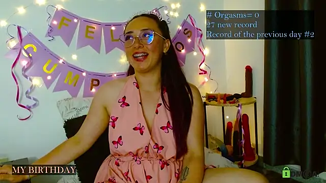 Snapshot of Hot_Candy_ chatting on November 26, 2025, 1:49 am Hot Candy online show from November 26, 2025, 1:49 am