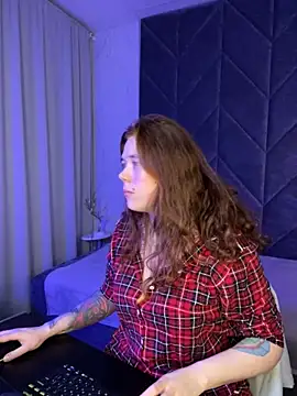 Snapshot of SophiePure chatting on October 23, 2025, 8:29 pm SophiePure online show from October 23, 2025, 8:29 pm