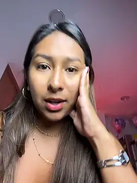 Snapshot of AmelyaMann chatting on October 26, 2025, 12:11 am AmelyaMann online show from October 26, 2025, 12:11 am