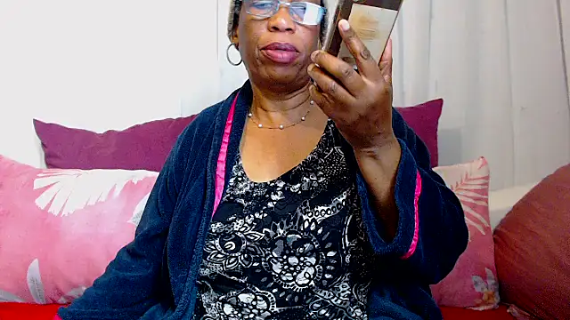 Freakyassnwildx online show from November 28, 2025, 6:24 am