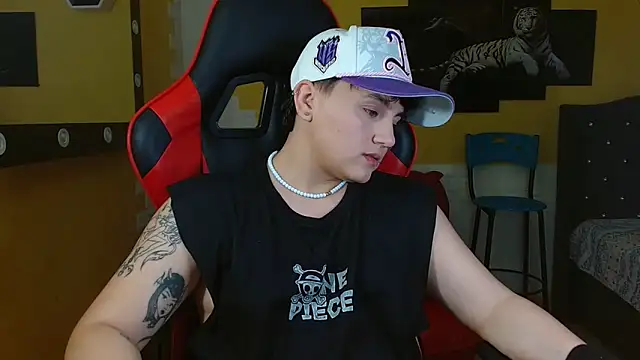 Snapshot of isabeautyx19 chatting on November 21, 2025, 4:33 am isabeautyx19 online show from November 21, 2025, 4:33 am