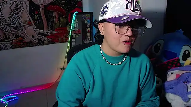 isabeautyx19 online show from July 19, 2026, 3:04 am
