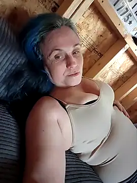 stellaquinn1775 online show from December 18, 2024, 9:51 pm