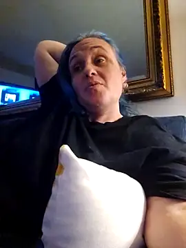 stellaquinn1775 online show from September 16, 2025, 2:45 am