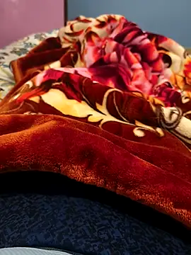 Snapshot of ak007_desire chatting on December 21, 2025, 3:57 pm ak007 desire online show from December 21, 2025, 3:57 pm