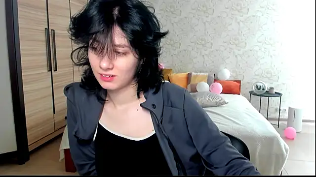 Snapshot of JulisSweet chatting on March 14, 2025, 7:26 am JulisSweet online show from March 14, 2025, 7:26 am