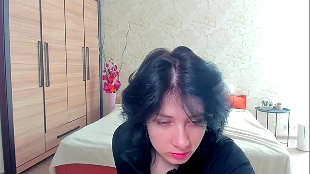 Snapshot of JulisSweet chatting on March 21, 2025, 7:33 am JulisSweet online show from March 21, 2025, 7:33 am